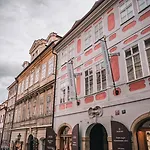 Hotel Golden Key Prague Castle