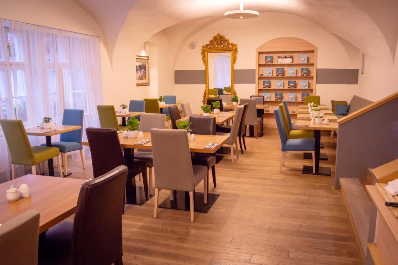 Hotel Golden Key Castle Praga