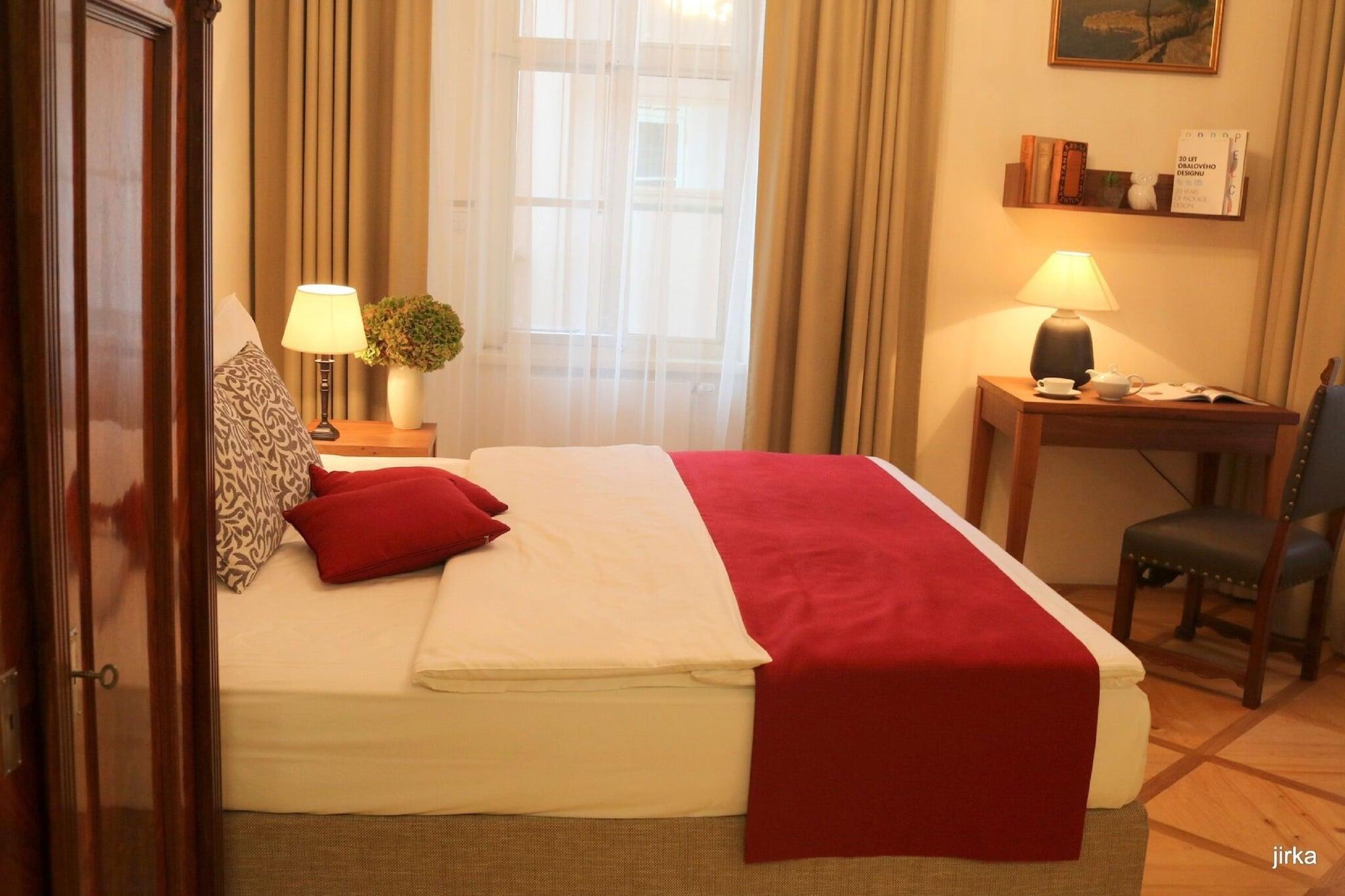 Golden Key Castle Hotel Praga