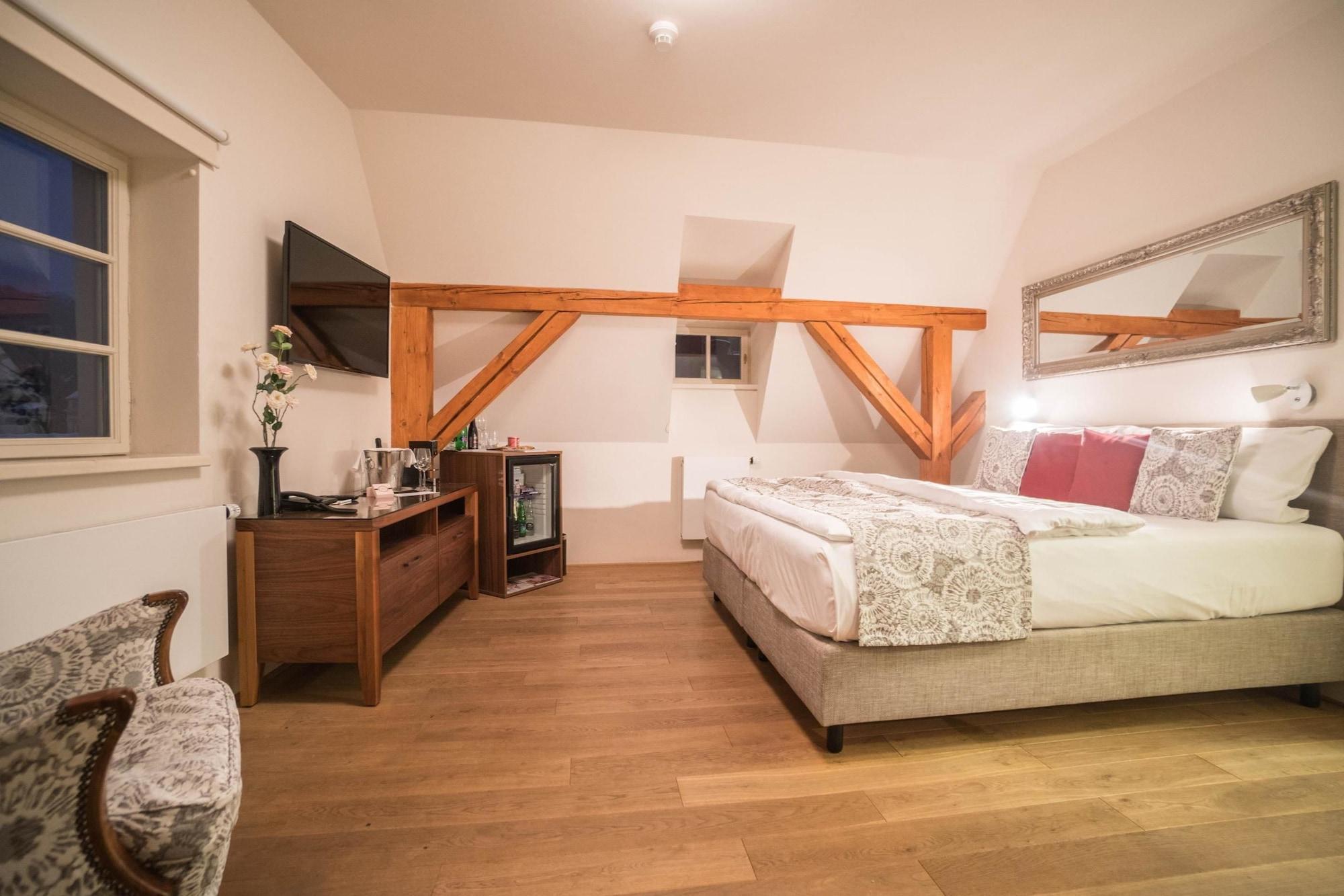 Golden Key Castle Hotel Praga